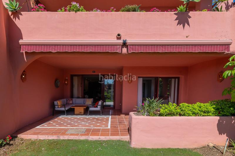 Foto 0305ab04-eb32-4594-81aa-fd65511f171c. Planta baixa amb aparcament piscina a Centro Estepona