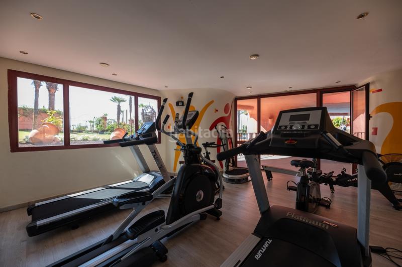 Foto 101f6b6d-ce14-45fb-8bbc-a4b8292edf57. Planta baixa amb aparcament piscina a Centro Estepona