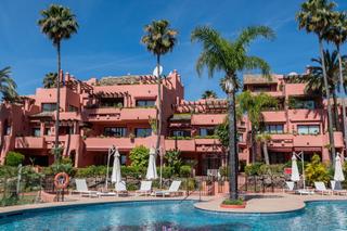 Planta baja en Centro. Apartamento planta baja en venta en estepona, estepona