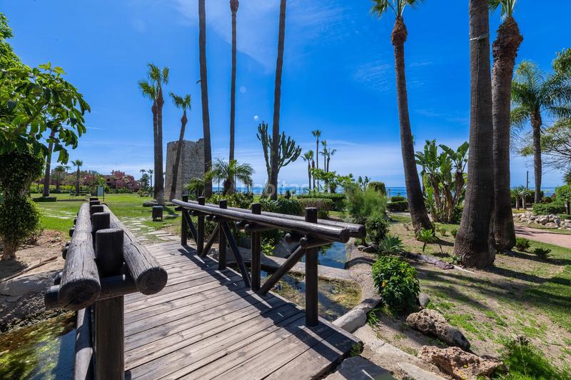 Foto a37698e1-8da6-4968-b24d-f671922a0d4c. Planta baixa amb aparcament piscina a Centro Estepona