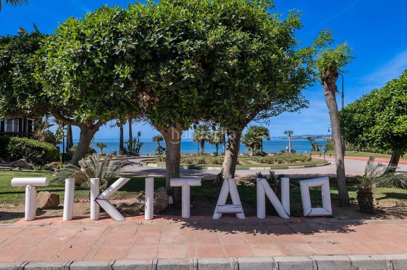 Foto ddc7d27c-8127-44b6-89ce-0129ec437593. Planta baixa amb aparcament piscina a Centro Estepona