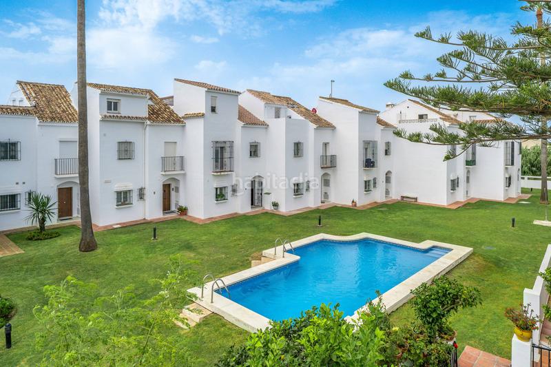 Foto 4130e6e3-a443-414f-82cb-c2f121dcd01c. Casa adossada amb aparcament piscina a El Rosario - Ricmar Marbella