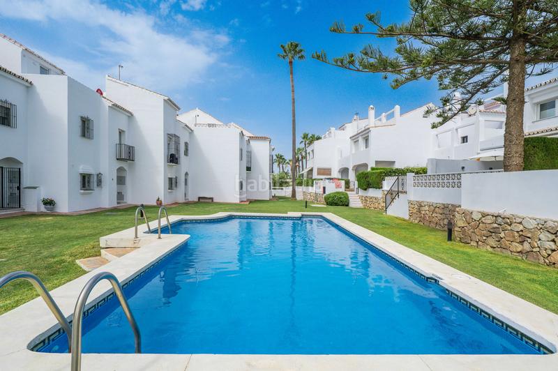 Foto 6058c8c2-8411-44bc-bc1f-0b6adb6ef852. Casa adossada amb aparcament piscina a El Rosario - Ricmar Marbella