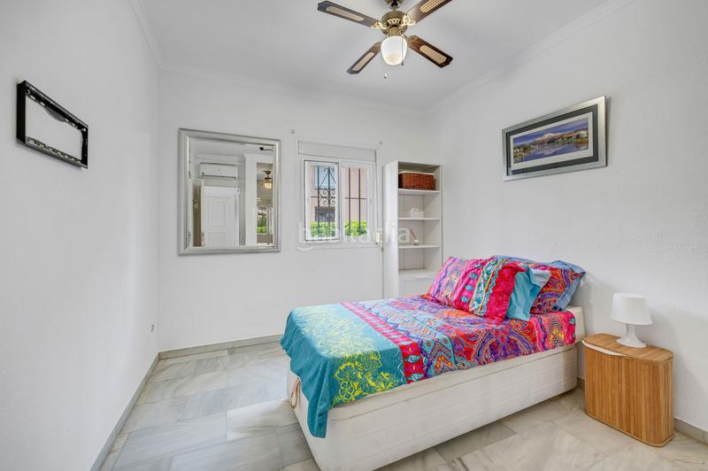 Foto c770f1cd-1f79-4610-9a03-19b9d41c7b57. Casa adossada amb aparcament piscina a El Rosario - Ricmar Marbella