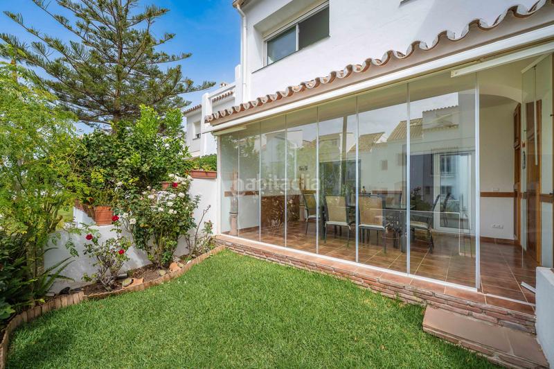 Foto cdaefdce-ec94-4d59-bb48-d5cc04667bd5. Casa adossada amb aparcament piscina a El Rosario - Ricmar Marbella