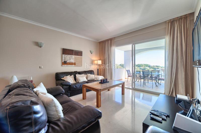 Foto 9528f46f-f754-4635-a609-e3be7961af9b. Apartamento  de 3 dormitorios con vistas al mar y al golf en Benahavís