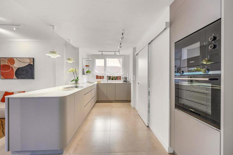 Foto 734cc037-a207-4d8c-8fa6-2ed1276bea8c. Appartement avec parking piscine dans Centro Estepona