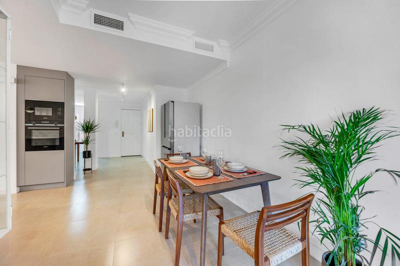 Foto ec3bb0a2-5cd2-440d-aa0e-127e878f03e5. Appartement avec parking piscine dans Centro Estepona