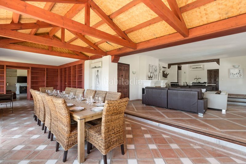Foto 46e4d8e8-6a3a-44cb-9cc0-cff4a6e04465. Casa a vega del jaque 2 a La Quinta Benahavís