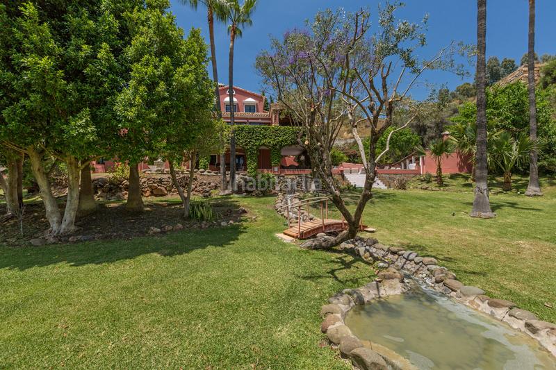 Foto 2a3924b6-6b4f-47af-8faf-cfadc5007f29. Casa con parcheggio piscina in Los Naranjos Marbella