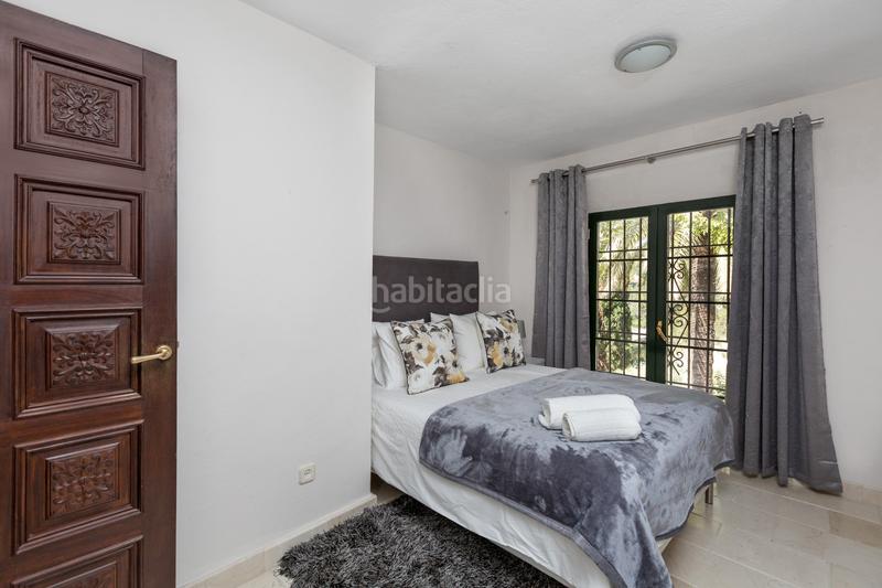 Foto 447aa6dc-cb90-48bb-addc-f26b28e0d54c. Casa con parcheggio piscina in Los Naranjos Marbella