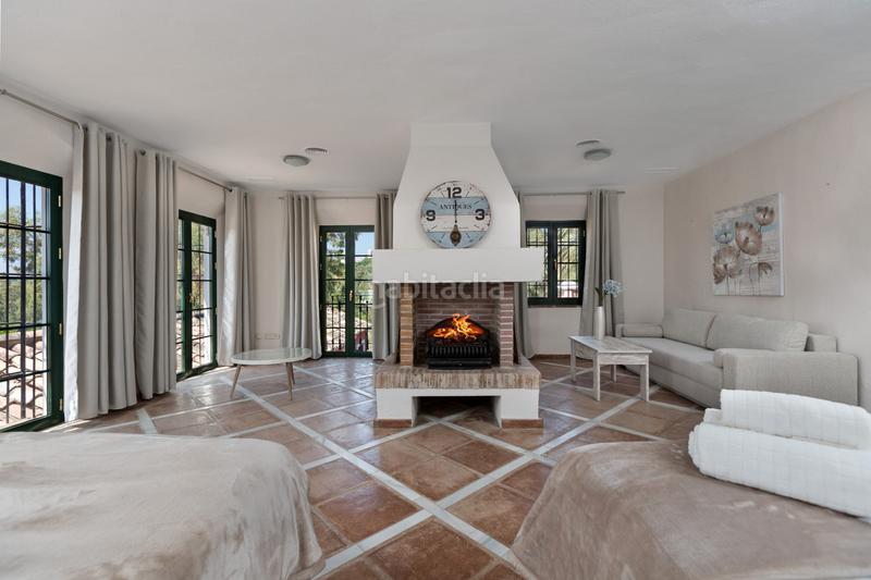 Foto 7d526428-0139-4d41-b140-102b26a15012. Casa con parcheggio piscina in Los Naranjos Marbella