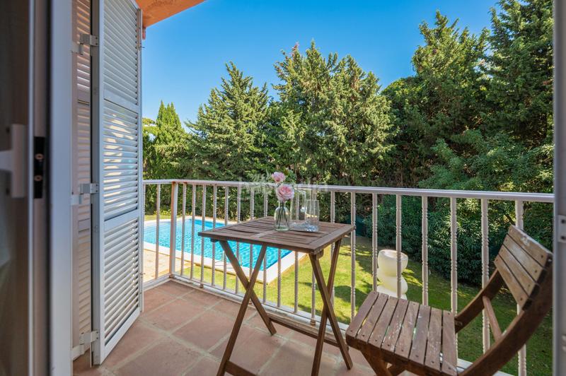 Foto 8cbeba7d-c031-4841-b8ac-f7d17d84f3a1. Maison avec parking piscine dans Sotogrande costa Sotogrande