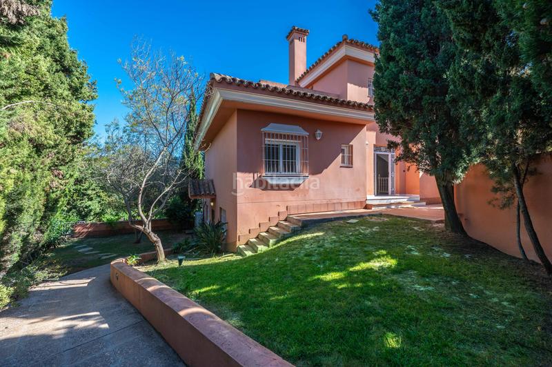 Foto dabea897-7572-4811-88a1-843f59defec6. Maison avec parking piscine dans Sotogrande costa Sotogrande