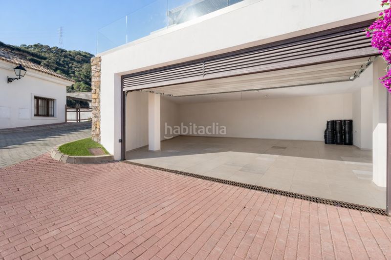 Foto b35fe51b-cad7-45d1-b3d0-74266c8280f0. Casa amb aparcament piscina a Benahavís pueblo Benahavís