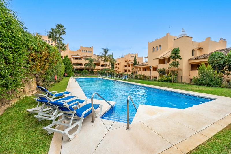 Foto 3fa6e7a4-c235-4b09-9cd5-8b0929ddbddf. Piccolo appartamento con parcheggio piscina in Elviria Marbella