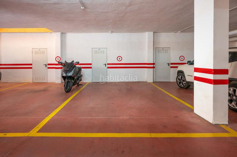 Foto 837acc5c-5094-45e6-b575-b5152a2a0720. Piccolo appartamento con parcheggio piscina in Elviria Marbella