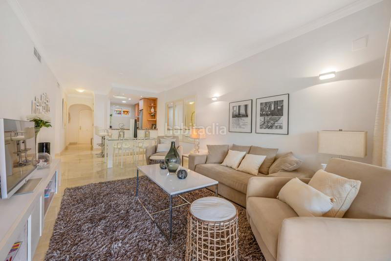 Foto c0ac6689-8cd1-4b6e-8d56-c337fea8947e. Piccolo appartamento con parcheggio piscina in Elviria Marbella