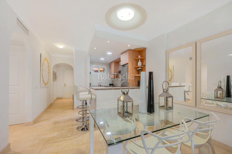 Foto c436ad14-5286-4ef5-b3ff-b2a98334c58d. Piccolo appartamento con parcheggio piscina in Elviria Marbella