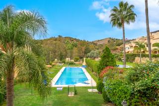 Apartament a Elviria. Apartamento de planta media en elviria  santa maría village