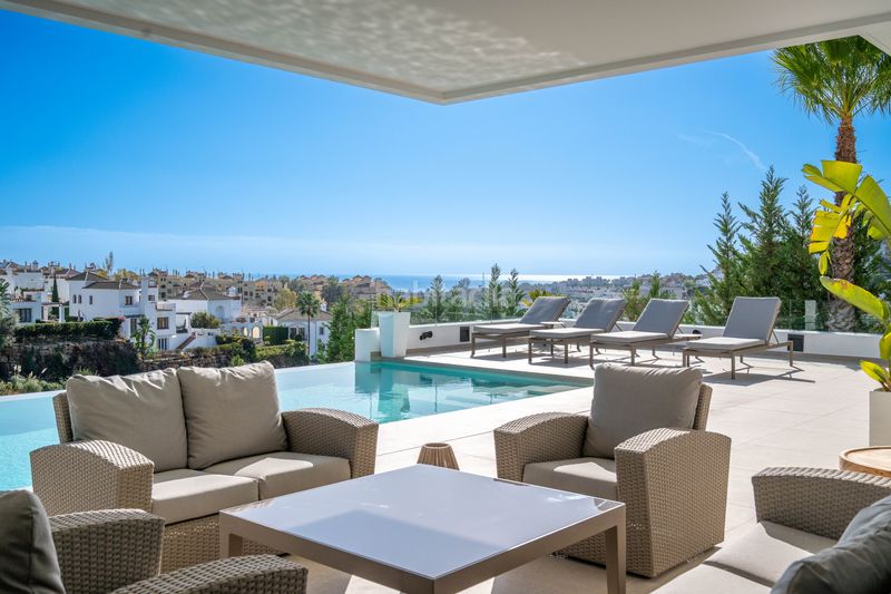 Foto c6651f8c-990a-4f0a-a9a3-742d52bfca0a. Casa amb aparcament piscina a Centro Estepona