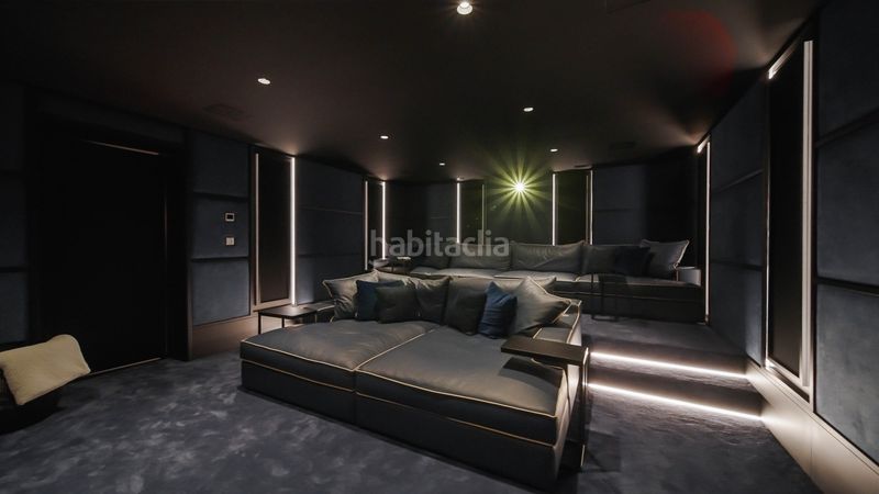 Foto d149d0f5-6562-4cf8-9dbe-b86b6bd919d1. Casa amb aparcament piscina a Centro Estepona