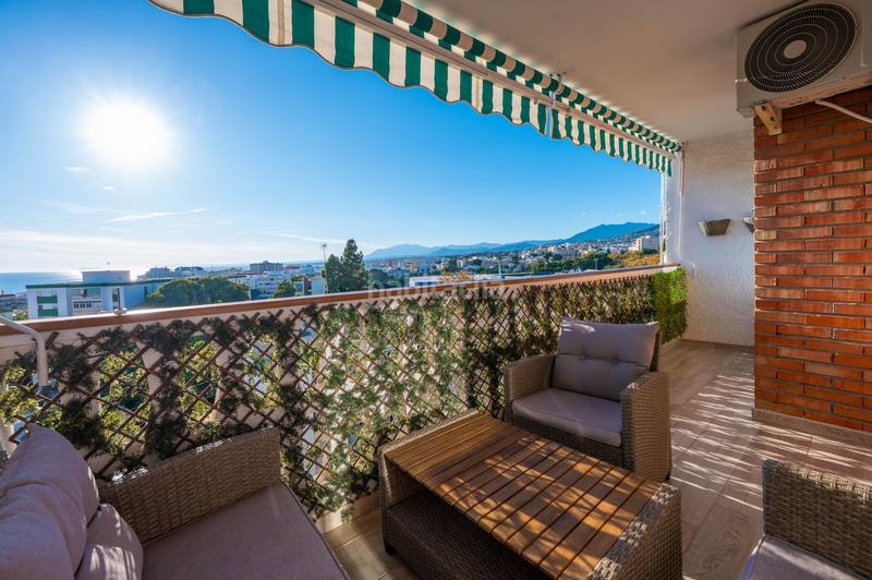 Foto 5d567f2a-1137-4eea-a484-8c8973bc31a1. Attico con parcheggio in Playa Bajadilla - Puertos Marbella