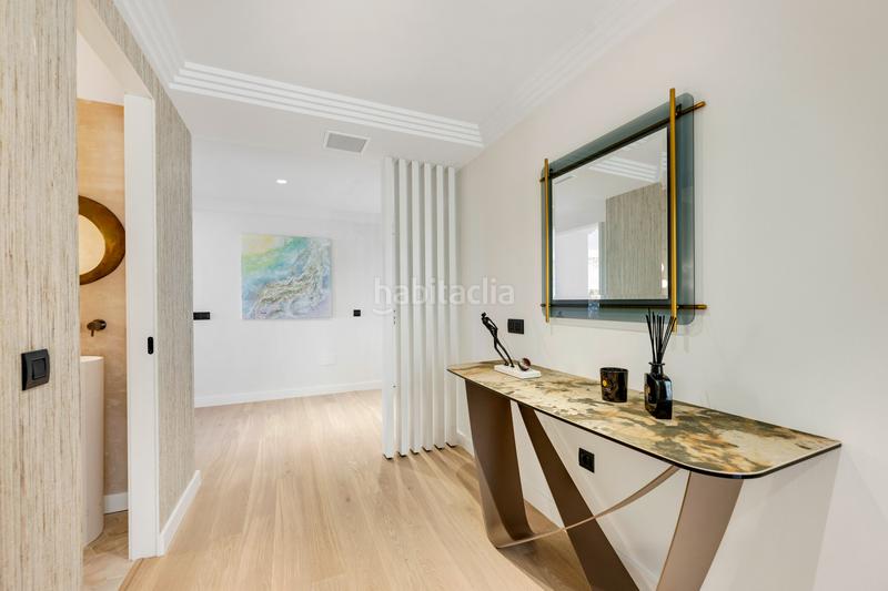 Foto 25e08fde-d42c-4e3d-9485-3d57d8216ee3. Piccolo appartamento con parcheggio piscina in Los Naranjos Marbella