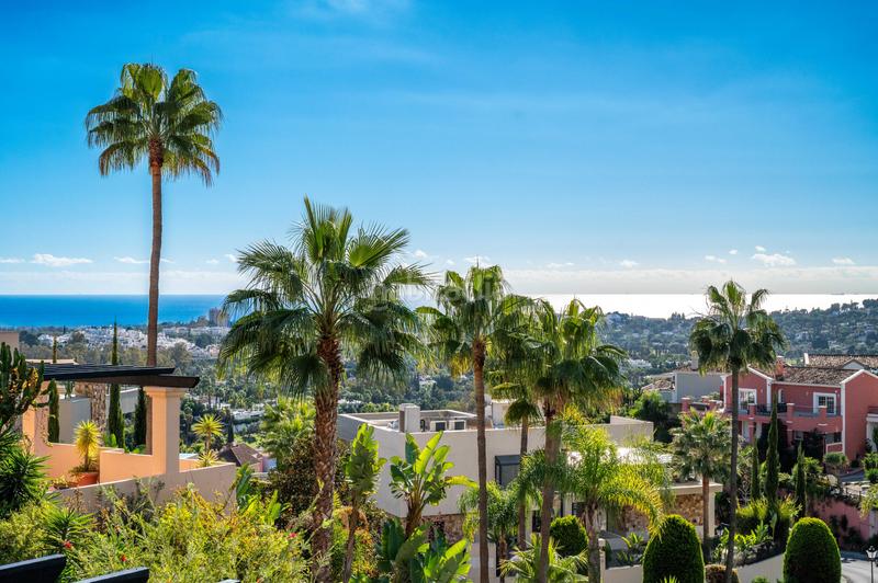 Foto 2945773e-a917-40c7-bcce-0962e30e11b9. Piccolo appartamento con parcheggio piscina in Los Naranjos Marbella