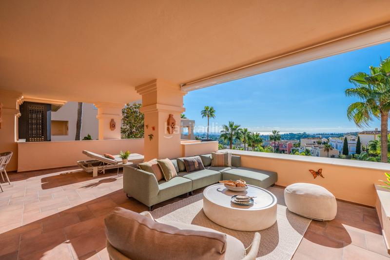 Foto 3acab5d3-2e36-4176-a6eb-f4672da0ba47. Piccolo appartamento con parcheggio piscina in Los Naranjos Marbella