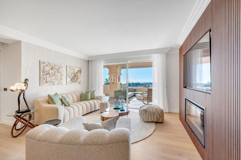 Foto 6806c23f-ecbb-4eb0-b464-4ef5198917e9. Piccolo appartamento con parcheggio piscina in Los Naranjos Marbella