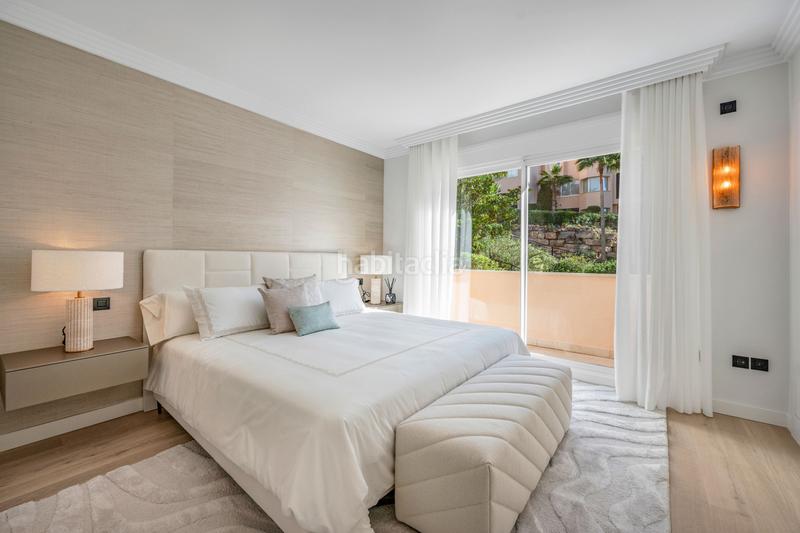 Foto 786a59e4-b8b1-4a4d-9d5d-437cbc8f094a. Piccolo appartamento con parcheggio piscina in Los Naranjos Marbella