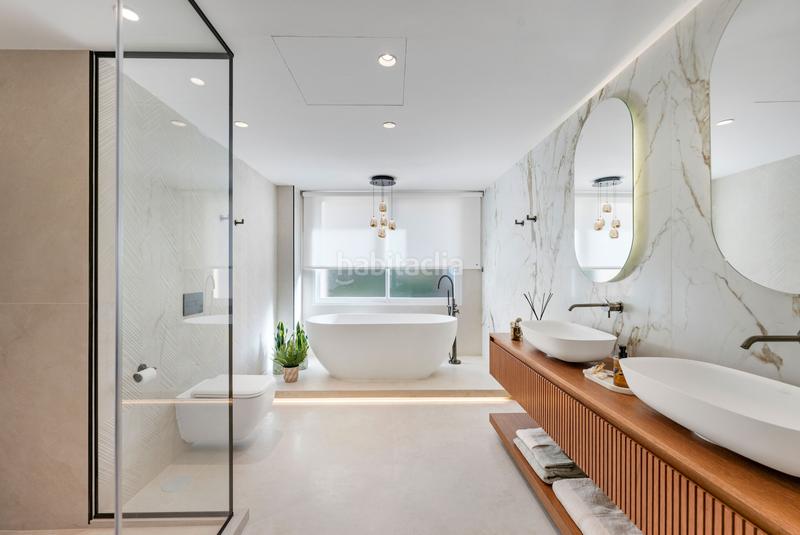 Foto ab885b32-caba-4eec-984a-01ff476b0f77. Piccolo appartamento con parcheggio piscina in Los Naranjos Marbella