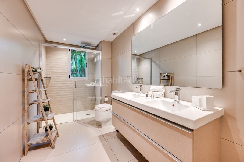 Foto ecb31734-86b5-47d1-ab37-b525d1b77088. Rez-de-chaussée dans acacias las 2 dans Nueva Andalucía centro Marbella