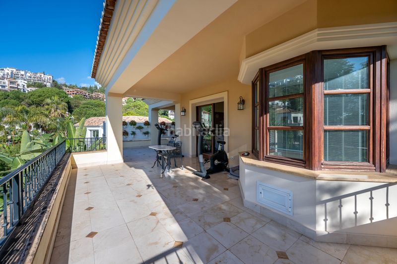 Foto 026776bd-f736-453b-b02b-fa8362c2809f. Casa amb aparcament piscina a los arqueros - puerto del almendro Benahavís