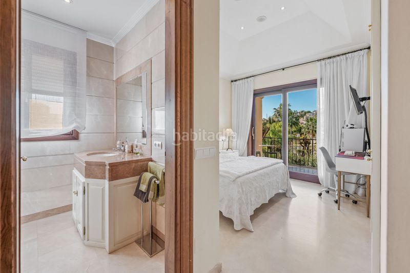Foto 15d0f0e4-e8fc-4d31-8ed1-ca4a91301b10. Casa amb aparcament piscina a los arqueros - puerto del almendro Benahavís