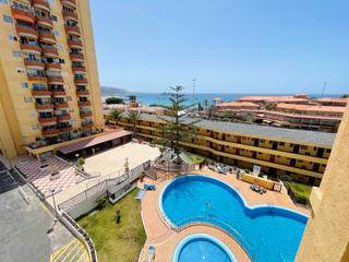 Apartament a Calle nordica 2. Torres del sol - los cristianos, apartamento recién reformado.