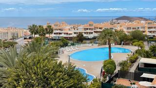 Apartamento en Carretera general tf-655 20. En venta ático con vistas al mar, zona los cristianos.