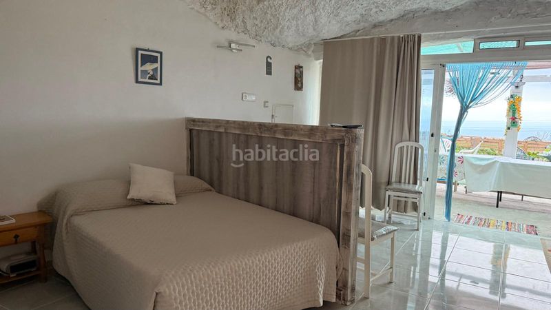 Foto 246fd6c6-9357-4089-87c5-1c85e6368290. Terreno residencial ?? finca urbana con cuevas habitables, vistas al mar y tranquilidad única – 1.057 m² en Fasnia