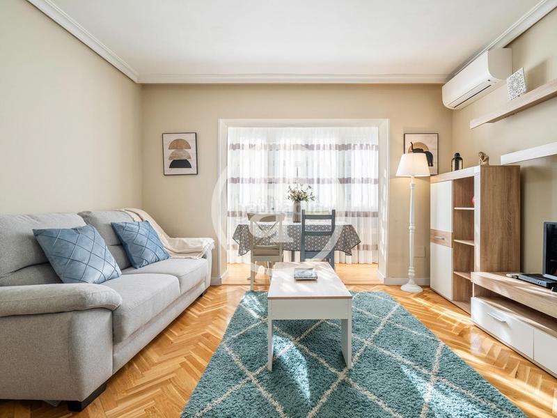 Foto 0ed3c5d7-57e9-42d1-9db2-bdea32809f43. Alquiler piso  de alquiler temporal de 3 habitaciones y terraza en hortaleza en Madrid