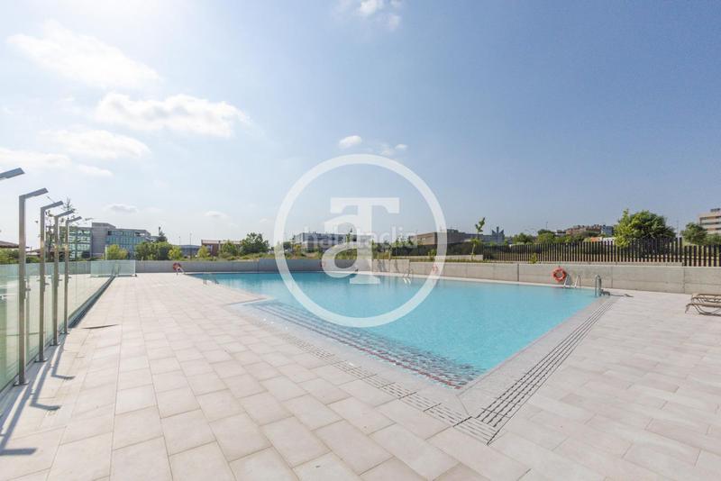 Foto 8f5d704a-0283-499d-87cf-3b4d300fee3e. Miete studiowohnung mit heizung parking in Zona Industrial Alcobendas