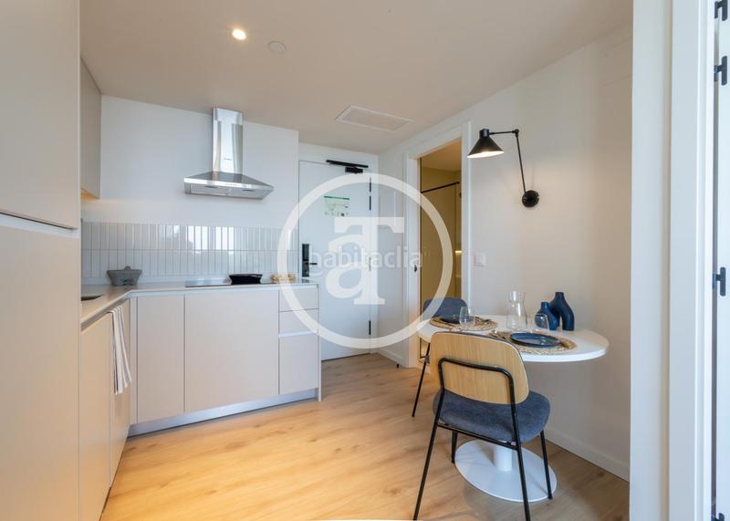 Foto a42aeaa6-23f9-47e3-807c-ece17b177608. Miete studiowohnung mit heizung parking in Zona Industrial Alcobendas