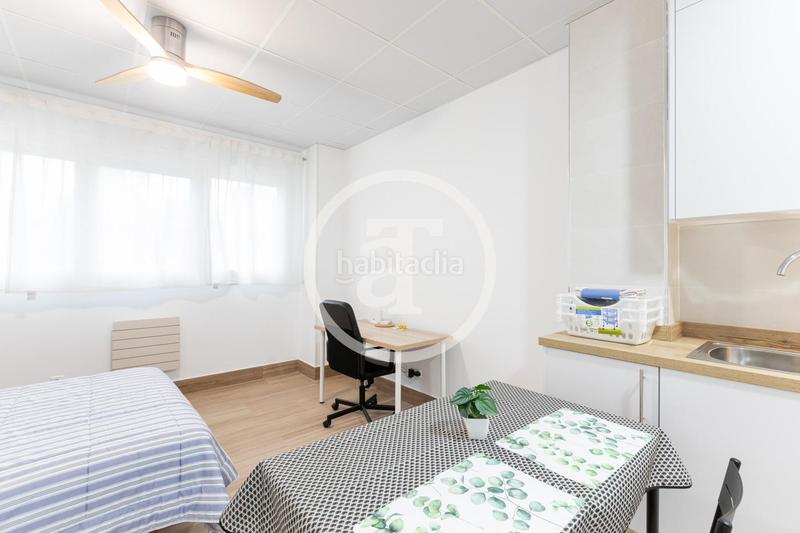 Foto 0758db65-2b87-414b-aef8-30ad18bf98e2. Alquiler estudio  de alquiler temporal de 1 habitación y 1 baño en latina en Madrid