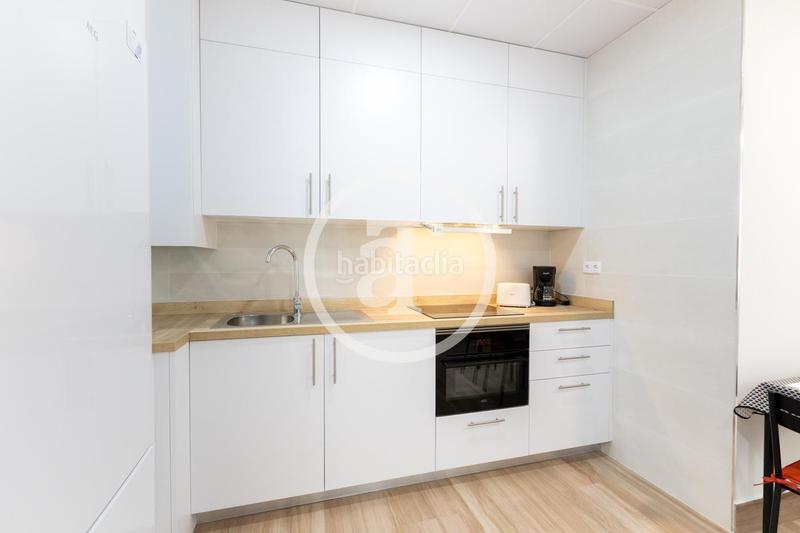 Foto 6184cafb-6e18-404c-85b9-b65d924ea64b. Rent flat in calle de san manuel 3 in Aluche Madrid