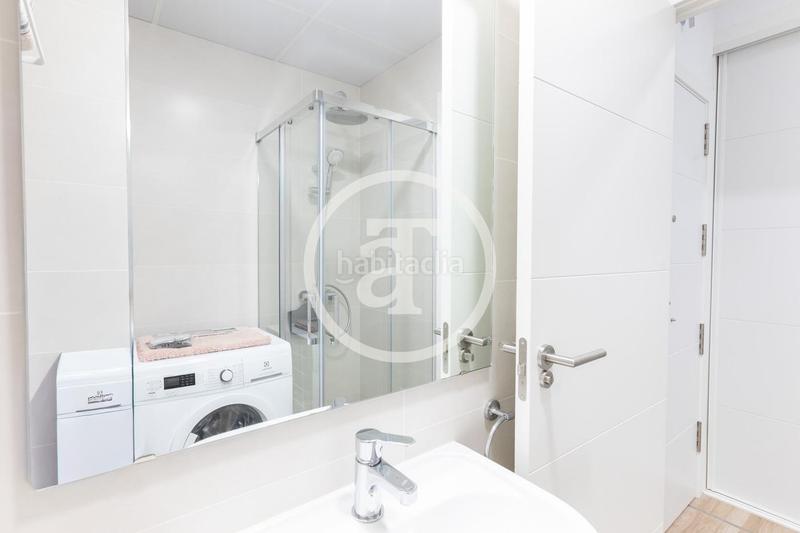 Foto 8f92e19c-dc6d-4470-af67-279df8cd00ae. Rent studio in calle de san manuel 3 in Aluche Madrid