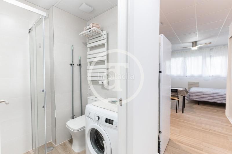 Foto f2f17168-def2-424a-b6bd-aefb1a9387ba. Alquiler estudio  de alquiler temporal de 1 habitación y 1 baño en latina en Madrid