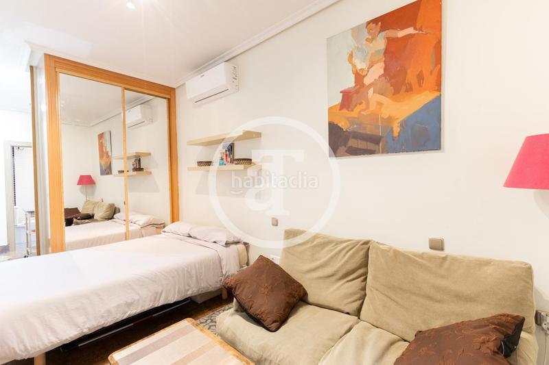 Foto 4ed49441-35c7-47ca-9dd6-8b9fafdc4404. Affitto monolocale in calle de velarde 18 in Universidad-Malasaña Madrid