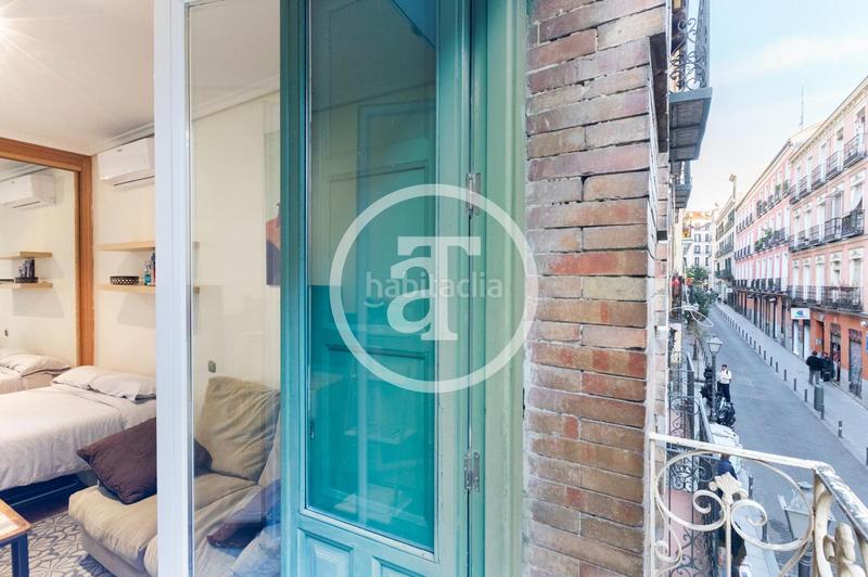 Foto 72226534-9c3e-42f1-98ee-1bed238edd61. Alquiler estudio en calle de velarde 18 estudio de alquiler temporal con balcón en el centro en Madrid