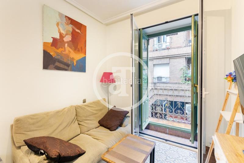 Foto 38fc4d1f-1d7b-4808-b8bc-a9f4a3c4c57b. Lloguer estudi a calle de velarde 18 a Universidad-Malasaña Madrid