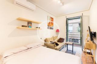Studio in Calle de Velarde 18